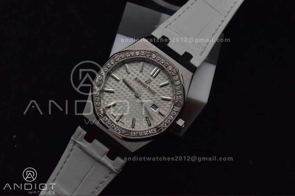 Lady Royal Oak 33mm 67651 SS Diamond Bezel V7F 1:1 White Textured Dial On White Croco Leather Strap Ronda Quartz to AP Cal. Sporty 101