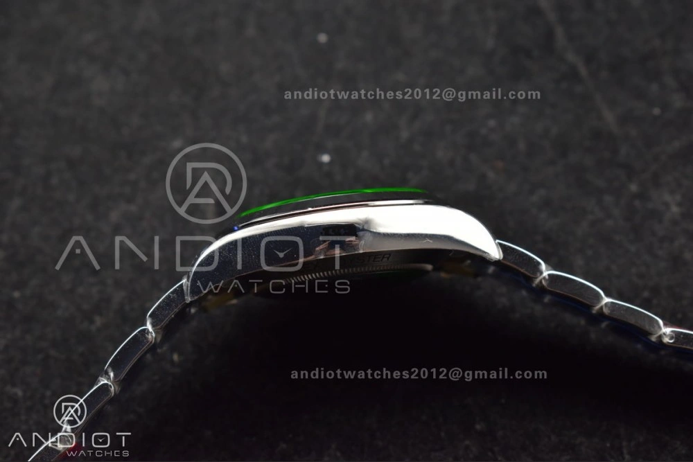 Milgauss 116400 GV Real Green Sapphire 904L SS VSF 1:1 Best Edition Black Dial on 904L SS Bracelet SA OdorResistant 914