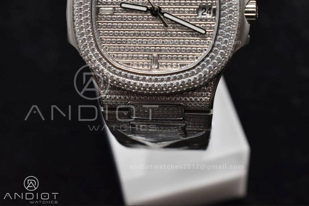 Unisex Nautilus 5711 SS TWF Full Diamonds Bezel & Dial on Diamonds Bracelet A 384