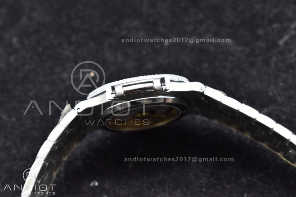 Unisex Nautilus 5711 SS TWF Full Diamonds Bezel & Dial on Diamonds Bracelet A 384