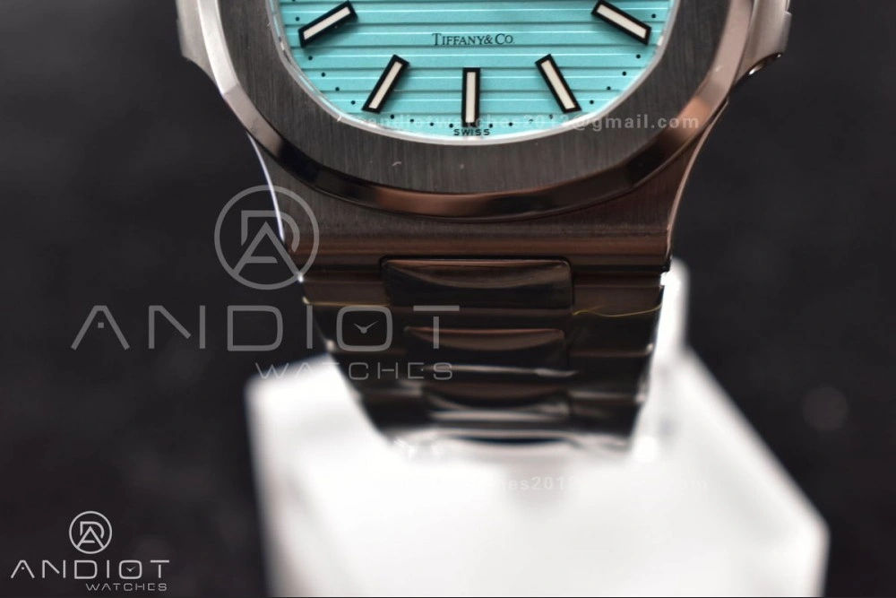 Flexible Nautilus 5711 Tiffany GRF 1:1 Best Edition Tiffany Blue Dial on SS Bracelet 324CS 386