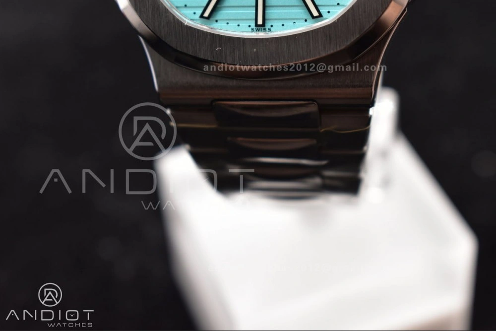 Flexible Nautilus 5711 Tiffany GRF 1:1 Best Edition Tiffany Blue Dial on SS Bracelet 324CS 386
