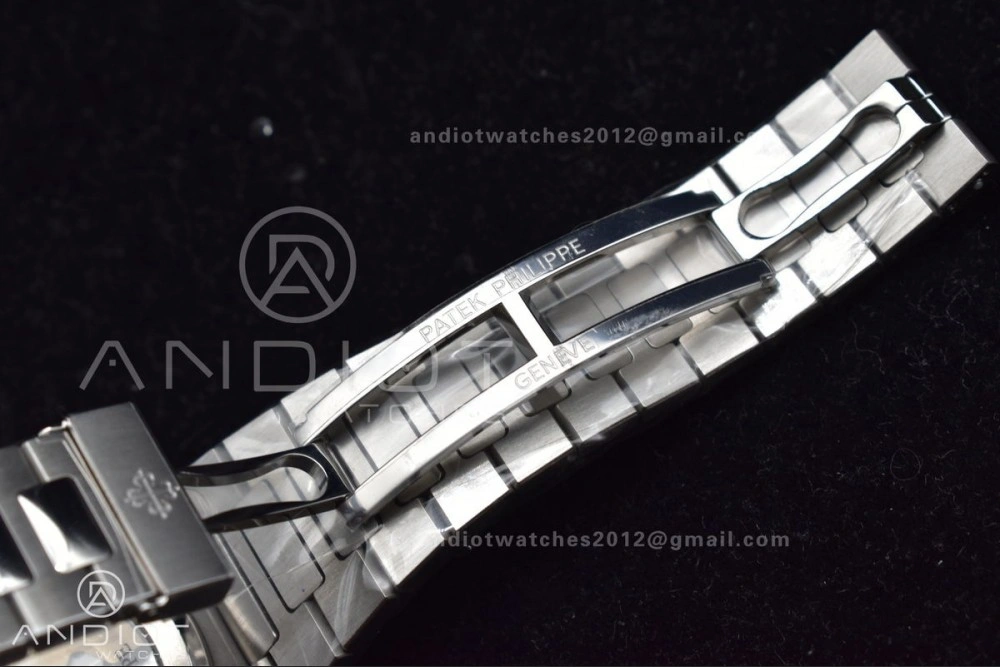 Flexible Nautilus 5711 Tiffany GRF 1:1 Best Edition Tiffany Blue Dial on SS Bracelet 324CS 386