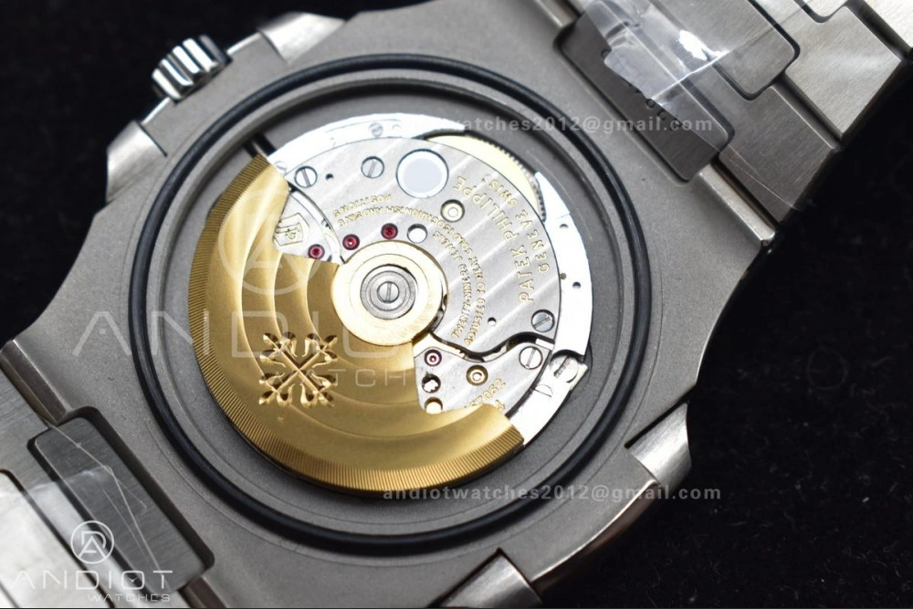 Flexible Nautilus 5711 Tiffany GRF 1:1 Best Edition Tiffany Blue Dial on SS Bracelet 324CS 386