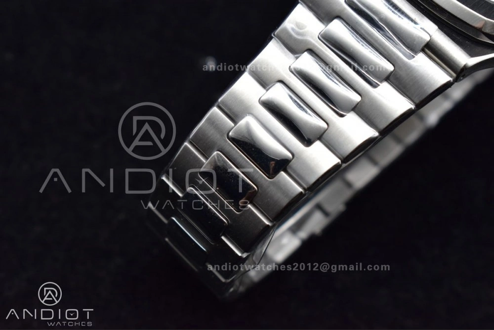 WaterResistant Nautilus 5711 1A 3KF 1:1 Best Edition Green Textured Dial On SS Bracelet A324 Super Clone V 426