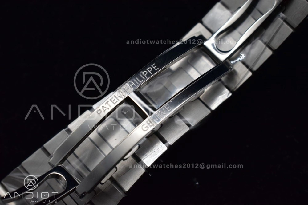 WaterResistant Nautilus 5711 1A 3KF 1:1 Best Edition Green Textured Dial On SS Bracelet A324 Super Clone V 426