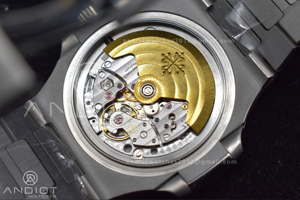 WaterResistant Nautilus 5711 1A 3KF 1:1 Best Edition Green Textured Dial On SS Bracelet A324 Super Clone V 426