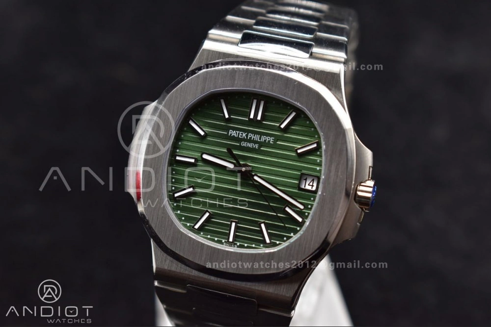 Nautilus 5711 1A 3KF 1:1 Best Edition Green Textured Dial On SS Bracelet A324 Super Clone V Affordable 371