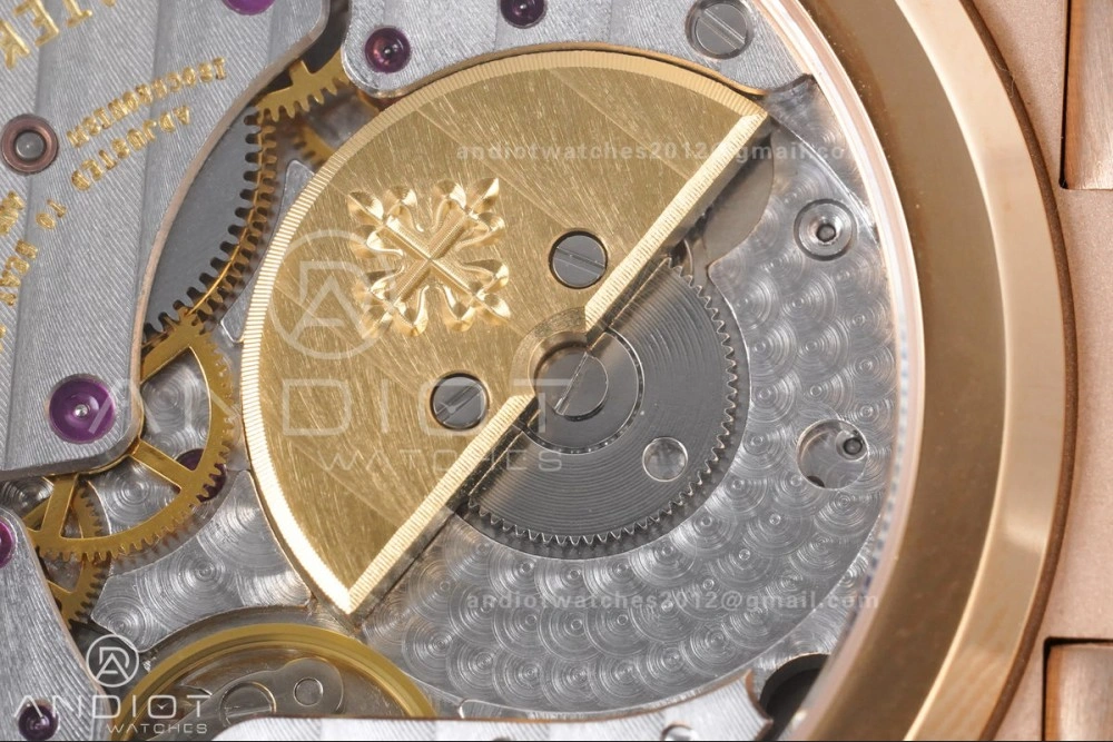 Fashionable Nautilus 5712 RG PPF 1:1 Best Edition Brown Dial on RG Bracelet A240 Super Clone V 368