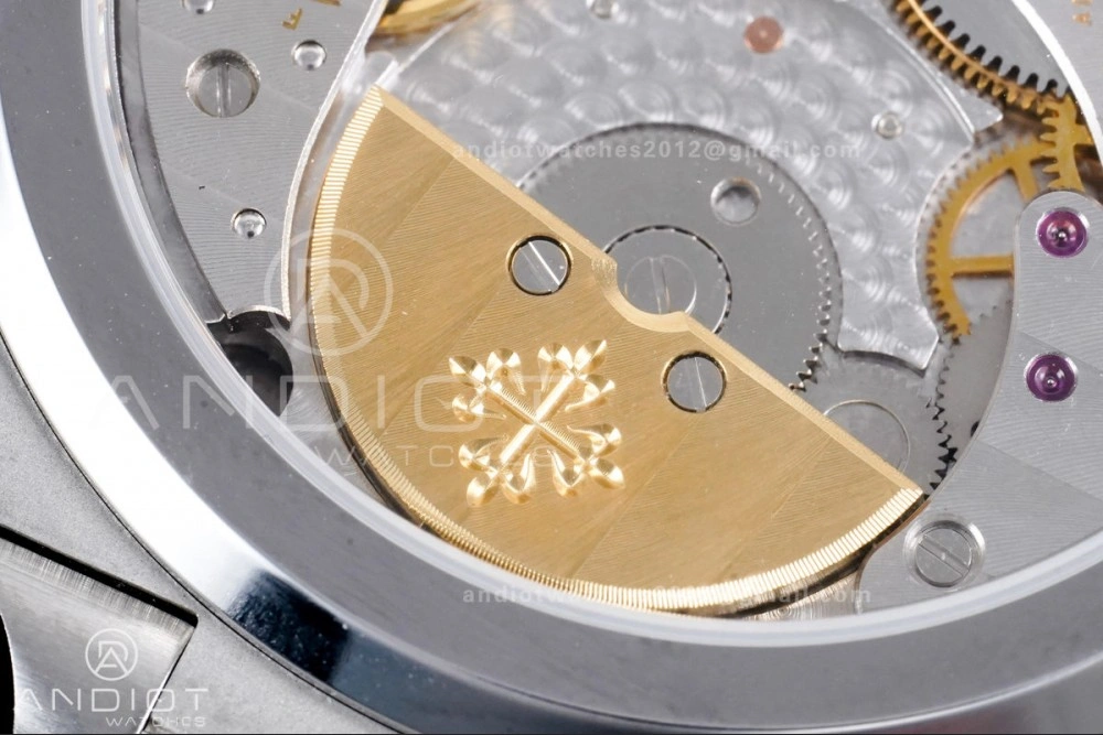 Nautilus 5712 SS PPF 1:1 Best Edition Blue Dial on SS Bracelet PPF240 Super Clone V Chic 365