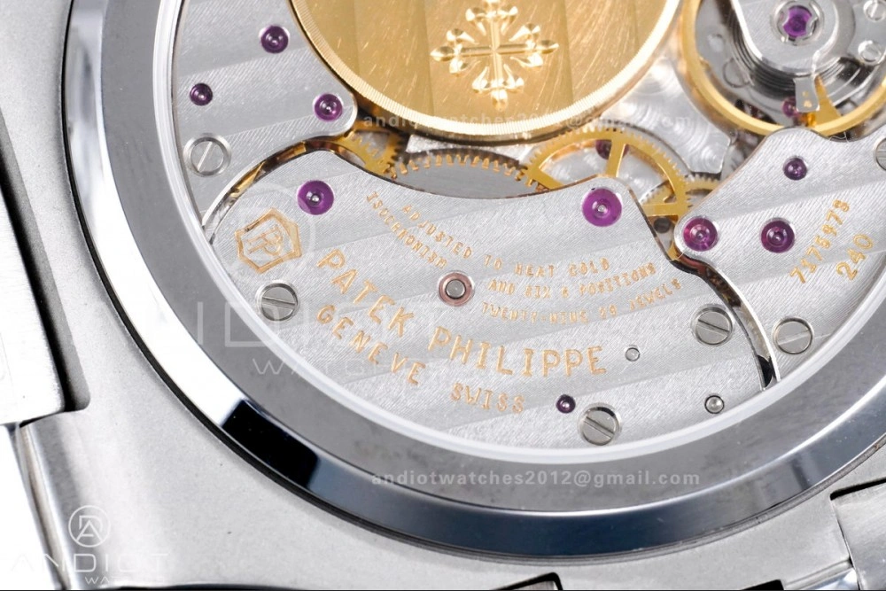 Nautilus 5712 SS PPF 1:1 Best Edition Blue Dial on SS Bracelet PPF240 Super Clone V Chic 365