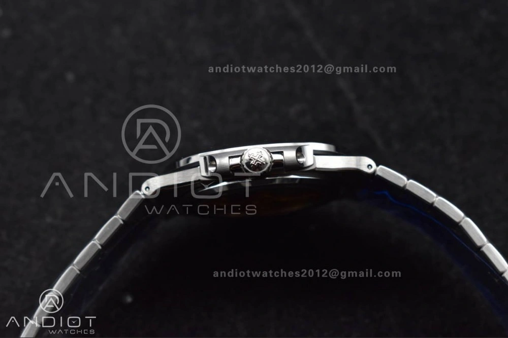 Original Nautilus 5811 1A 3KF 1:1 Best Edition Blue Textured Dial on SS Bracelet A330 Super Clone 379