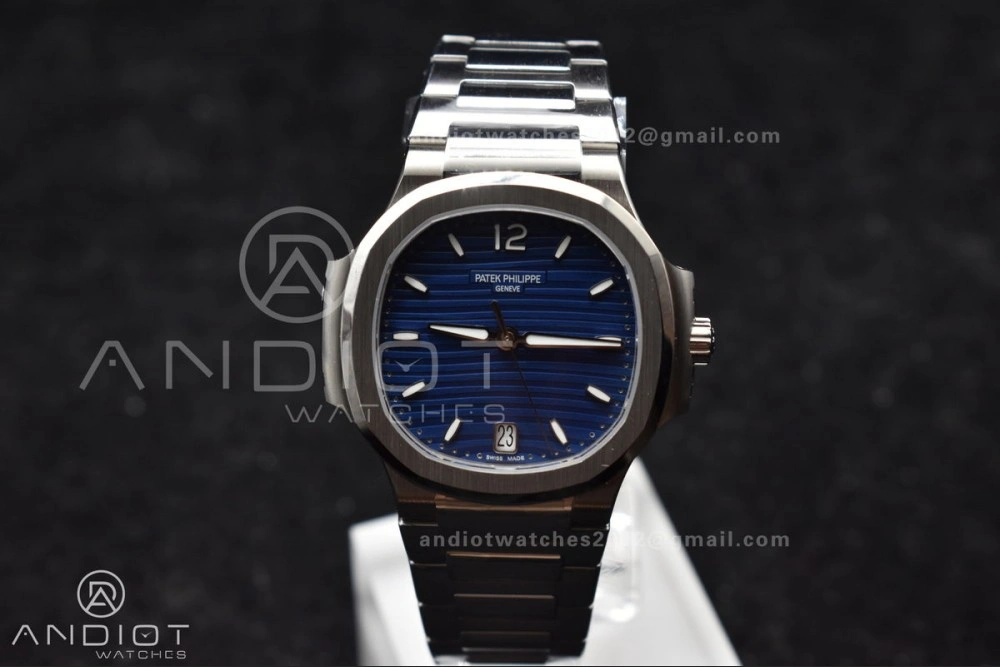 Nautilus 7118 3KF 1:1 Best Edition Blue Textured Dial on SS Bracelet A324 Super Clone V MultiPurpose 362