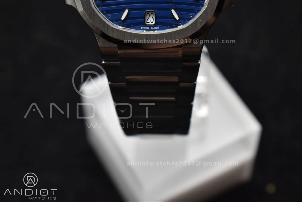 Nautilus 7118 3KF 1:1 Best Edition Blue Textured Dial on SS Bracelet A324 Super Clone V MultiPurpose 362