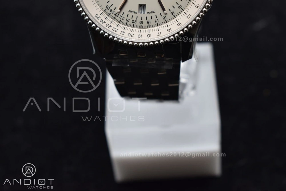 Navitimer 1 SS V7F 1:1 Best Edition RG Bezel White Dial on SS Bracelet A Functional 923