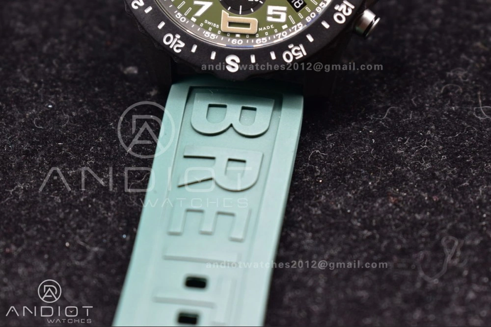 OF Factory Breilting Endurance Pro 44mm Green Breathable 187