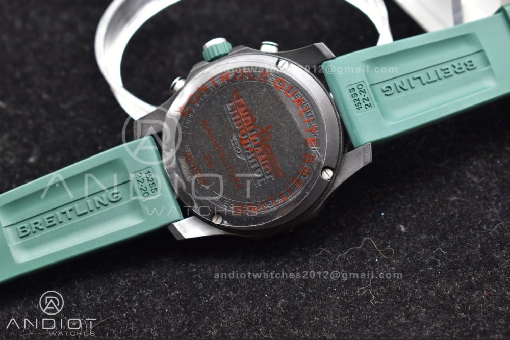 OF Factory Breilting Endurance Pro 44mm Green Breathable 187