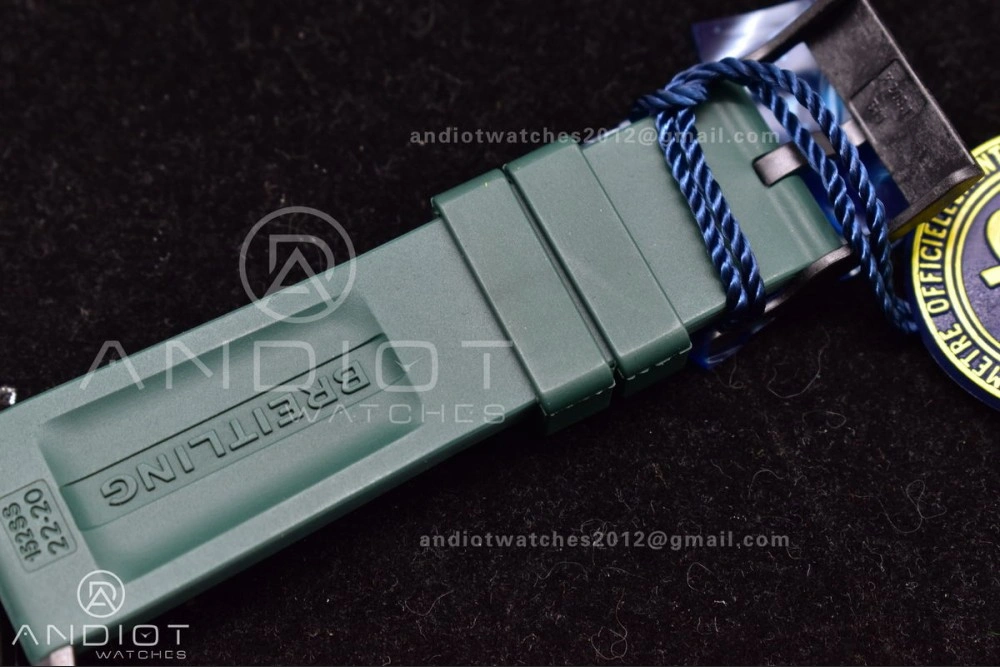 OF Factory Breilting Endurance Pro 44mm Green Breathable 187