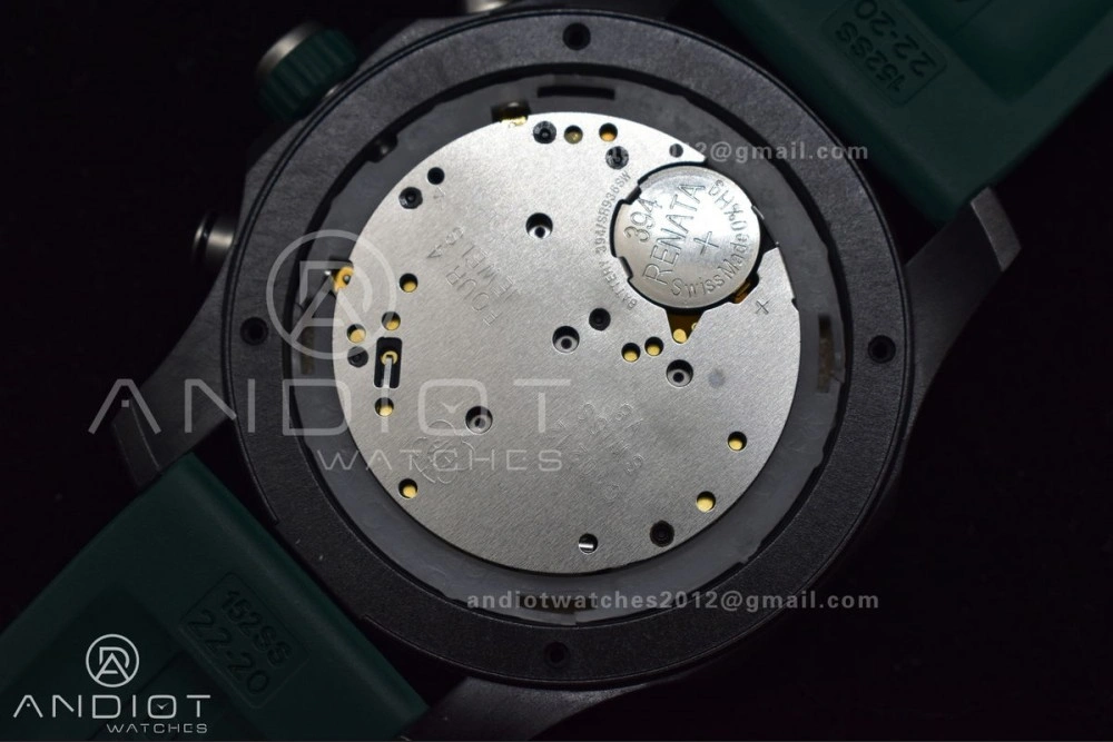 OF Factory Breilting Endurance Pro 44mm Green Breathable 187
