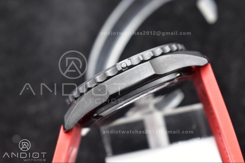 OF Factory Breilting Endurance Pro 44mm Supportive 193