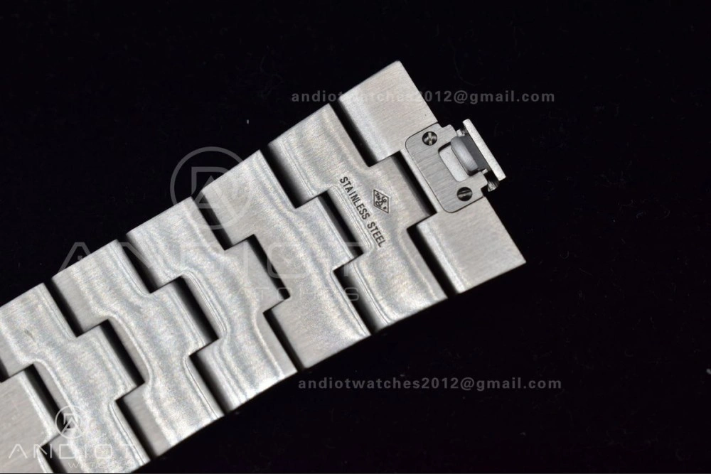 Colorful Overseas 4500V SS ZF 1:1 Best Edition Silver Dial on SS Bracelet A 1287