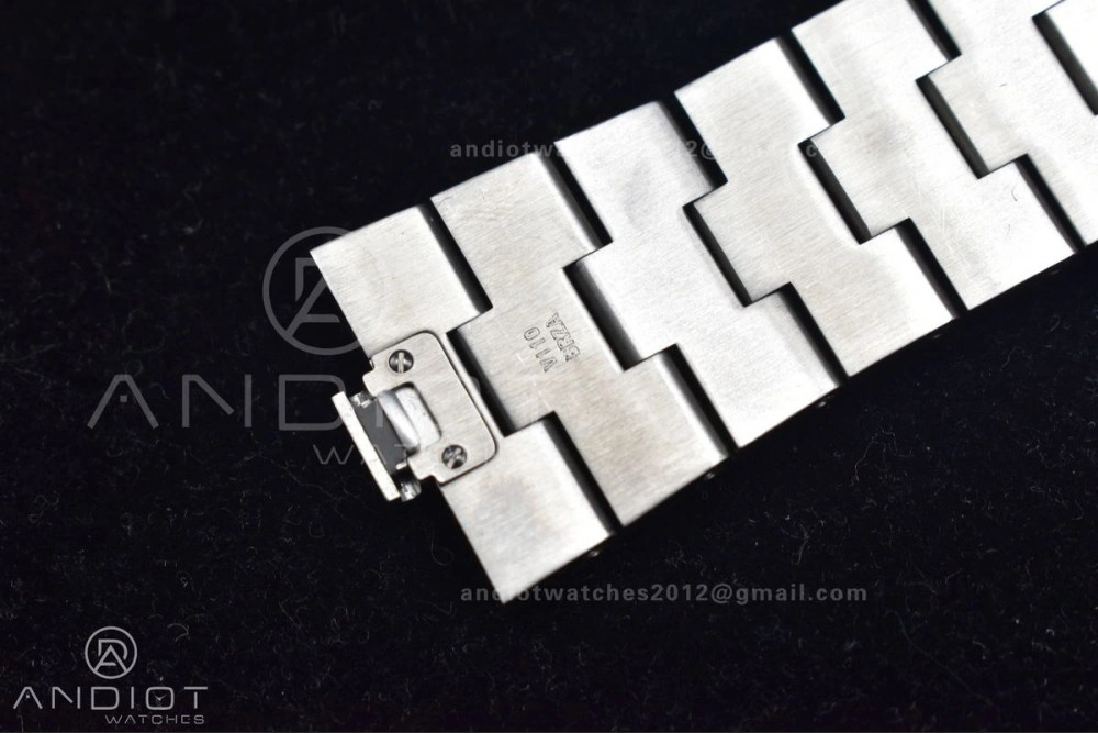 Colorful Overseas 4500V SS ZF 1:1 Best Edition Silver Dial on SS Bracelet A 1287