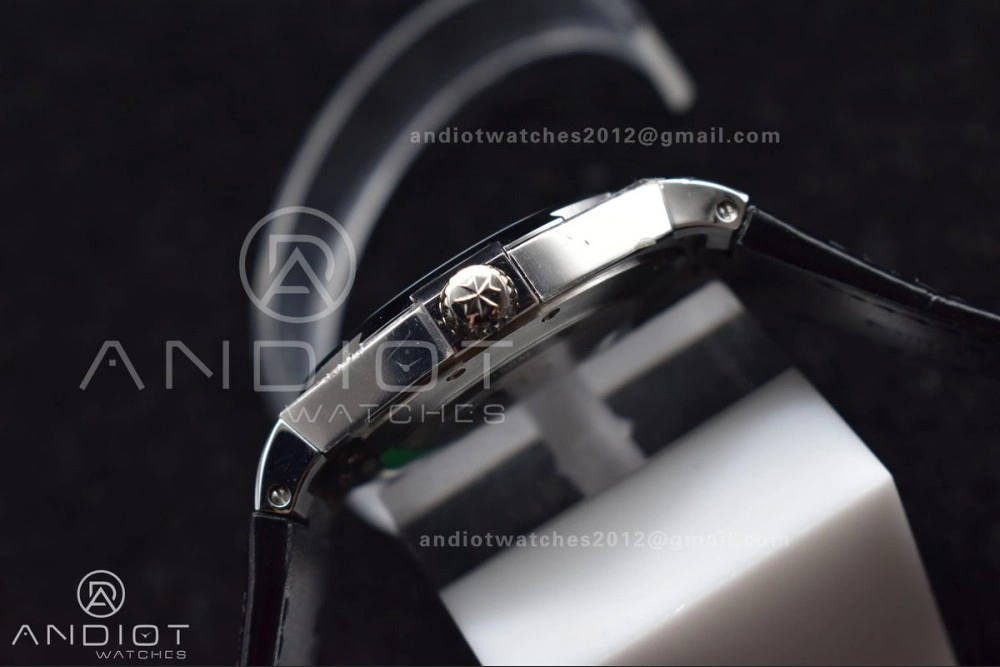 Supportive Overseas SS 8F Maker Black Dial on Black Rubber Strap 1288