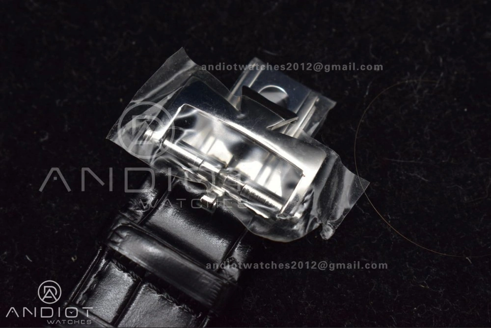 Supportive Overseas SS 8F Maker Black Dial on Black Rubber Strap 1288