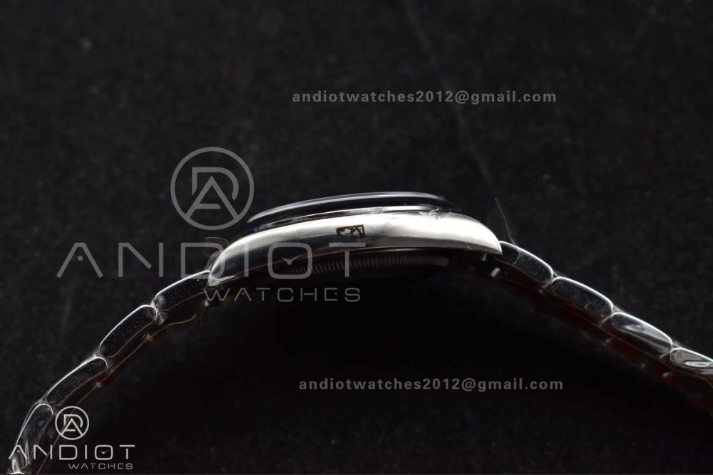 Oyster Perpetual 126000 36mm Clean 1:1 Best Edition 904L Steel Red Dial VR Functional 956