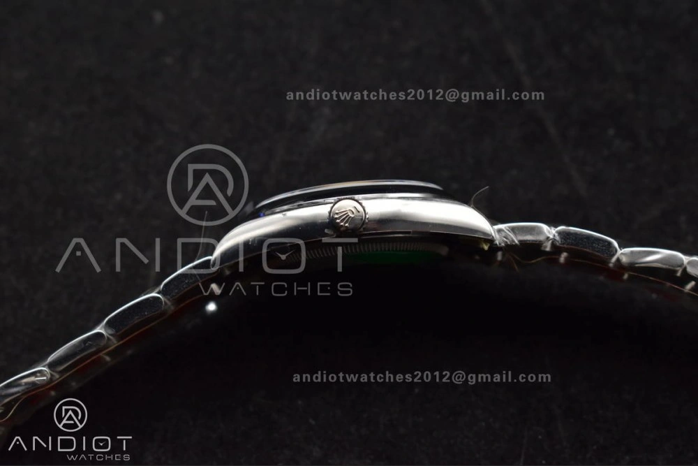 Oyster Perpetual 126000 36mm Clean 1:1 Best Edition 904L Steel Red Dial VR Functional 956