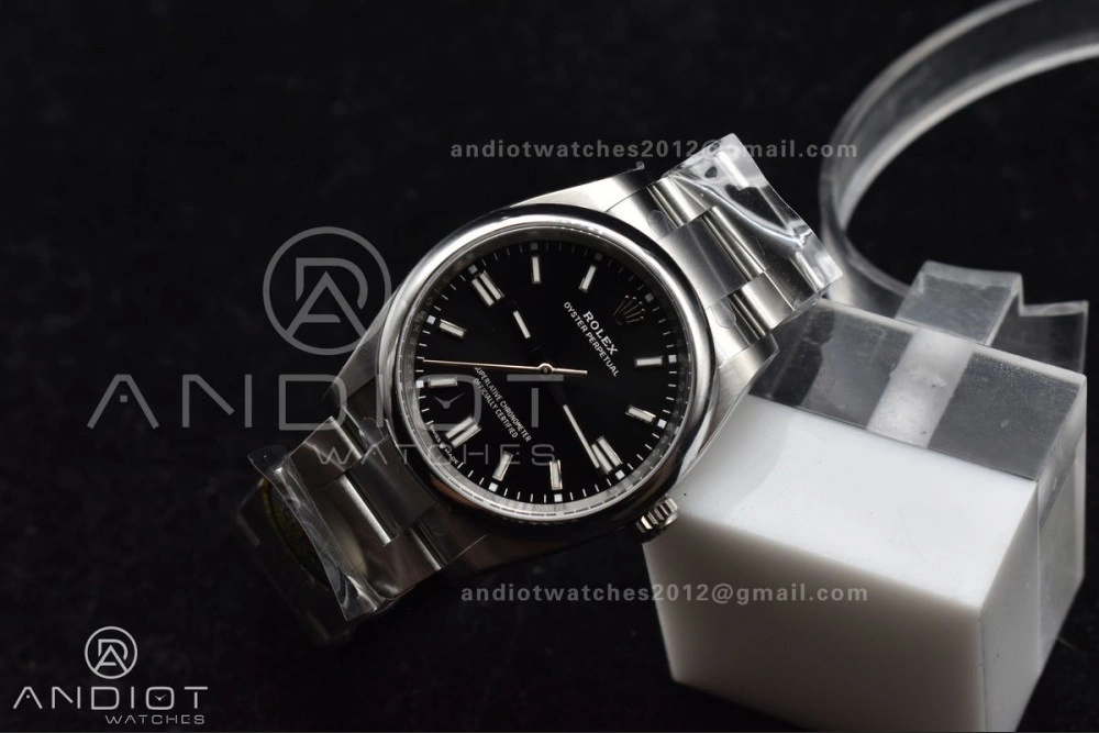 ZipUp Oyster Perpetual 126000 36mm Clean 1:1 Best Edition 904L Steel Silver Black VR 950