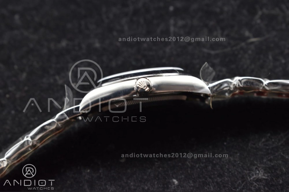 ZipUp Oyster Perpetual 126000 36mm Clean 1:1 Best Edition 904L Steel Silver Black VR 950