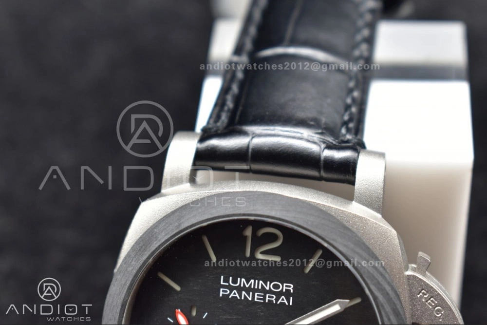 PAM1096 W Luminor GMT 42mm Titanium VSF 1:1 Best Edition Black Dial on Black Leather Strap P.9011 Super Clone UrbanStyle 986