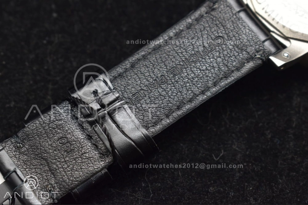 PAM1096 W Luminor GMT 42mm Titanium VSF 1:1 Best Edition Black Dial on Black Leather Strap P.9011 Super Clone UrbanStyle 986