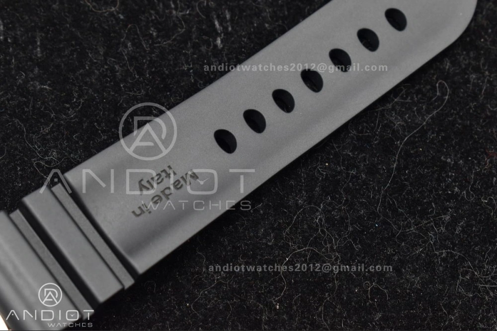 PAM1323 VSF 1:1 Best Edition Grey Dial On Black Rubber Strap P StreetReady 348