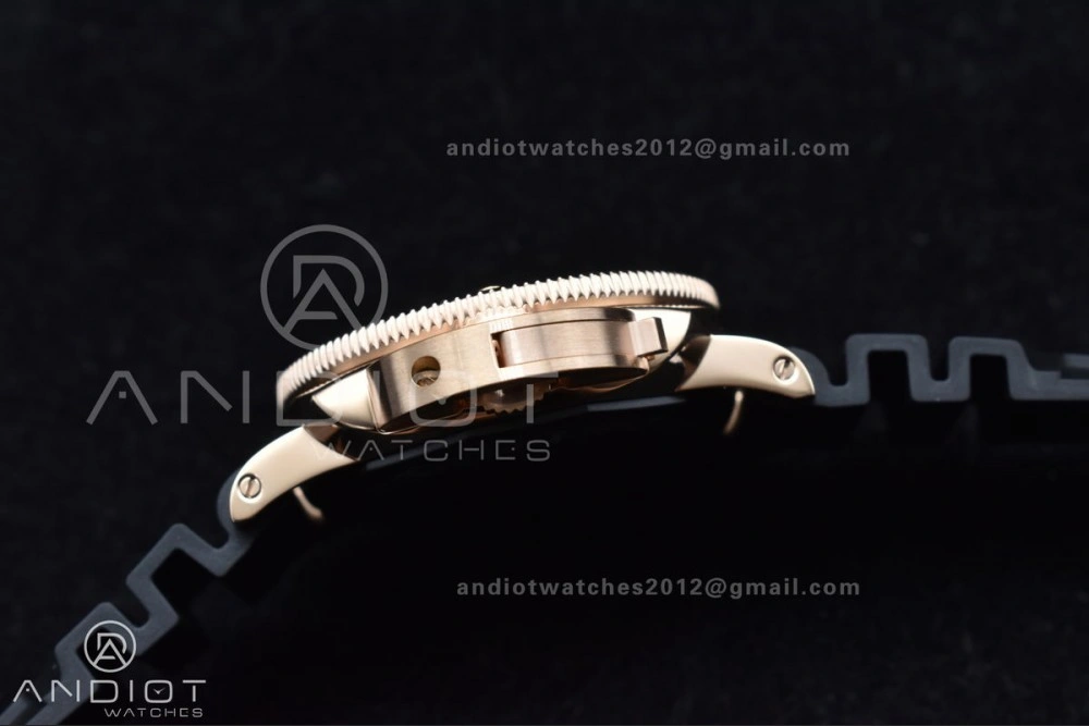 UrbanChic PAM2164 Submersible 42mm VSF Best Edition Black Dial on Black Rubber Strap P 325
