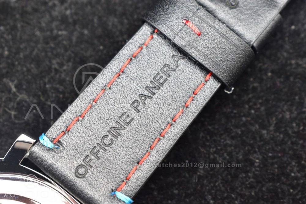 Unique PAM724 America's Cup L.E SS LE Black HWF A 352