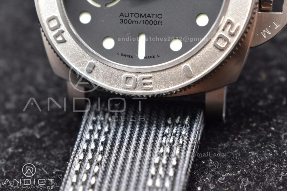 Minimalist PAM984 Mike Horn Submersible VSF 1:1 Best Edition Black Dial on Black Nylon Strap P.9010 Clone 354