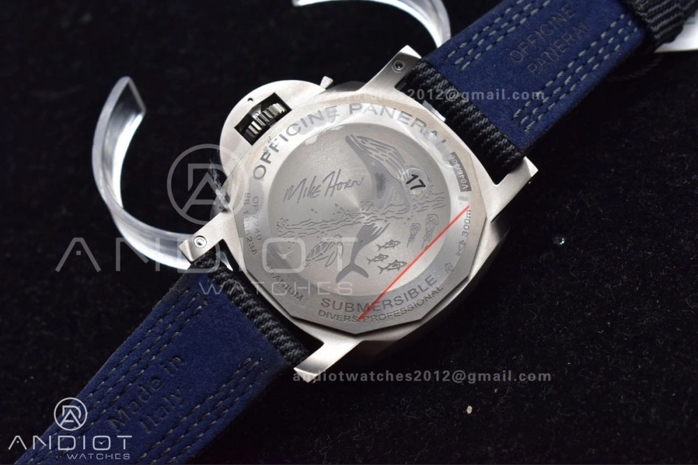 Minimalist PAM984 Mike Horn Submersible VSF 1:1 Best Edition Black Dial on Black Nylon Strap P.9010 Clone 354