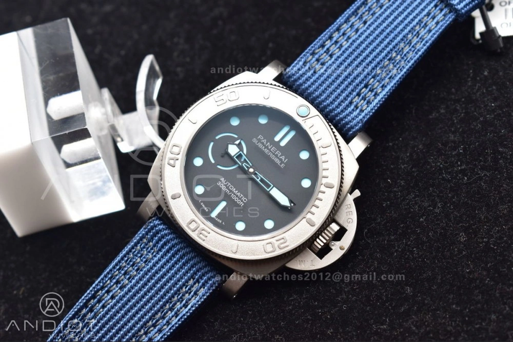 Fashionable PAM985 Mike Horn Submersible Tit Blue TI NY VSF P 351
