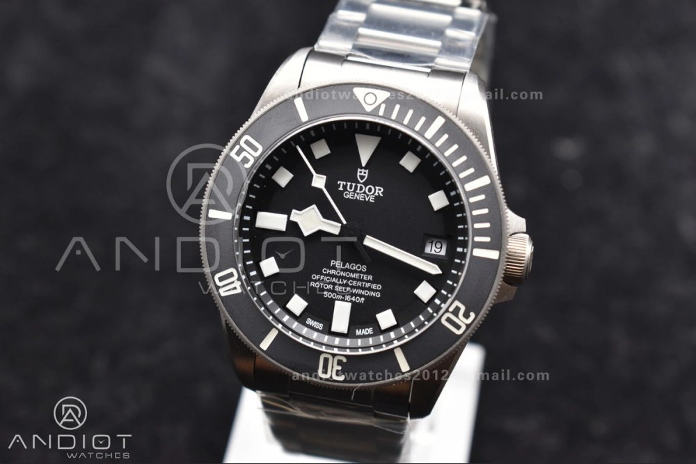 Pelagos Titanium Black Ceramic XF 1:1 Best Edition Black Dial on Titanium Bracelet A Compact 1277
