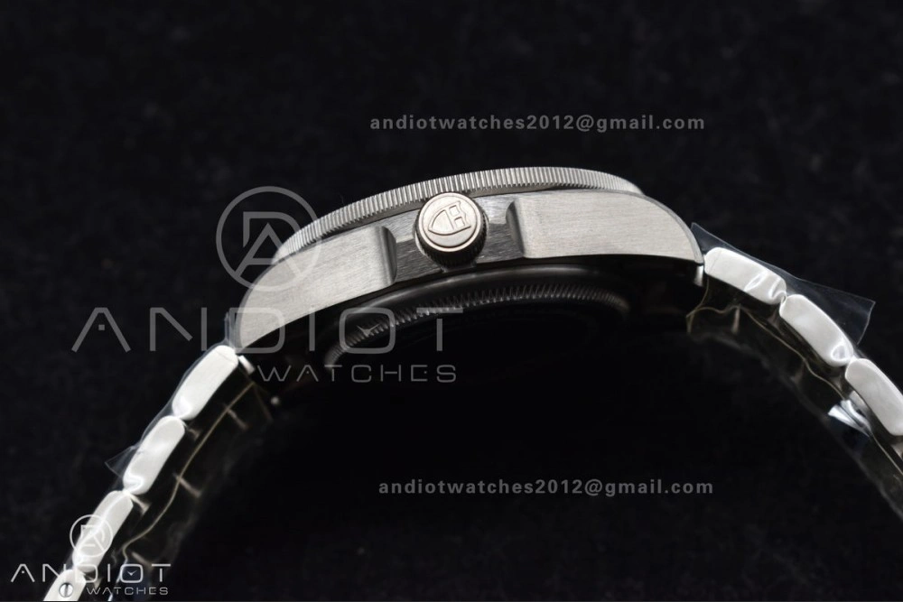 Pelagos Titanium Black Ceramic XF 1:1 Best Edition Black Dial on Titanium Bracelet A Compact 1277