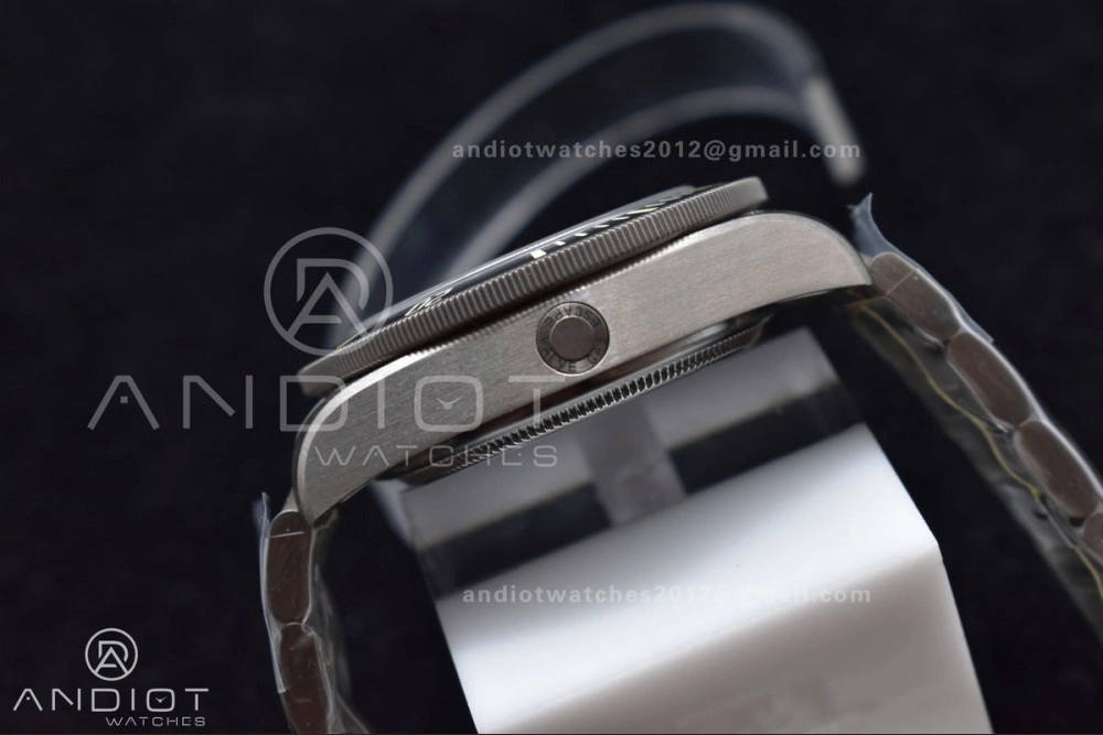Pelagos Titanium LHD XF 1:1 Best Edition Black Dial on Titanium Bracelet A WrinkleFree 1275