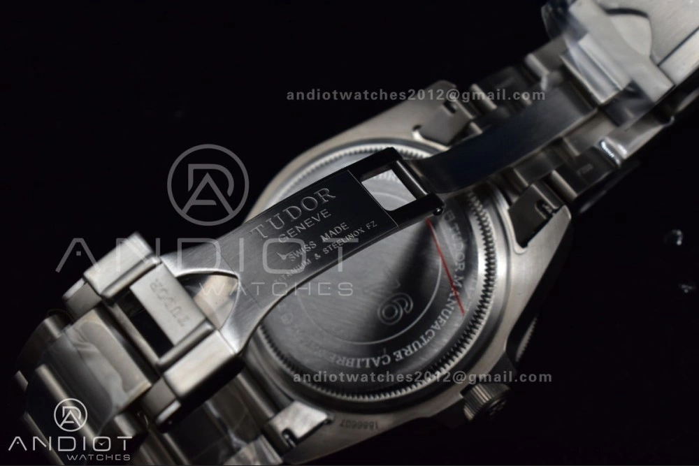 Pelagos Titanium LHD XF 1:1 Best Edition Black Dial on Titanium Bracelet A WrinkleFree 1275
