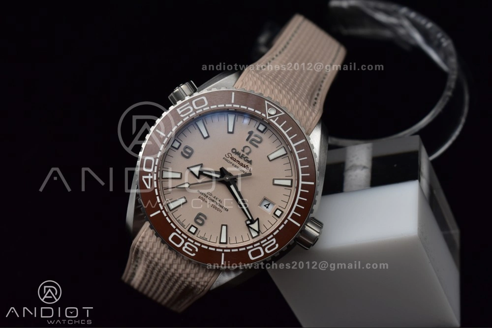 Planet Ocean 43.5mm SS VSF 1:1 Best Edition Brown Bezel Sand Dial on Sand Rubber Strap A8900 Super Clone Unisex 40