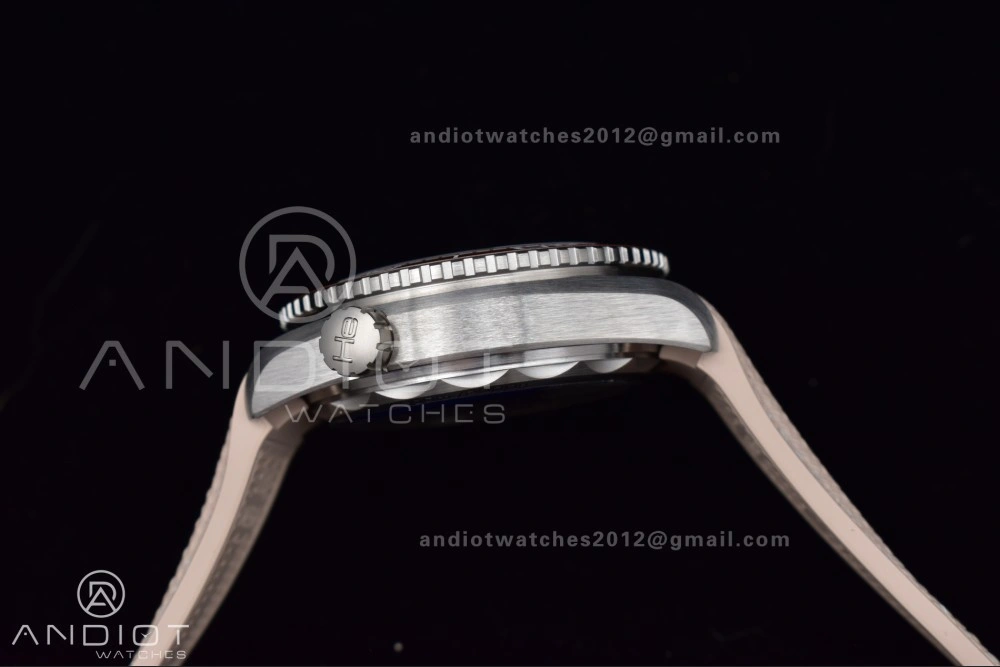 Planet Ocean 43.5mm SS VSF 1:1 Best Edition Brown Bezel Sand Dial on Sand Rubber Strap A8900 Super Clone Unisex 40