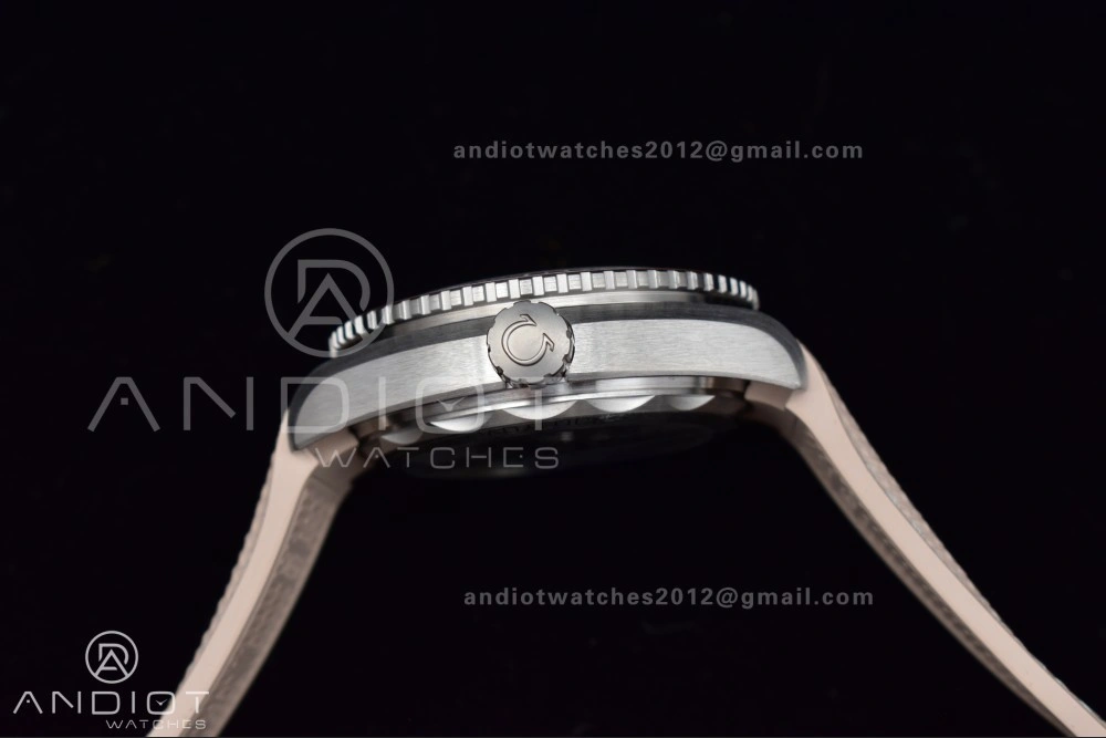 Planet Ocean 43.5mm SS VSF 1:1 Best Edition Brown Bezel Sand Dial on Sand Rubber Strap A8900 Super Clone Unisex 40
