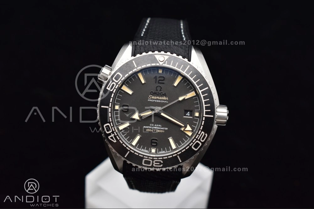 Planet Ocean 43.5mm SS VSF 1:1 Best Edition Gray Bezel Gray Dial on Black Rubber Strap A8900 Super Clone Unisex 38