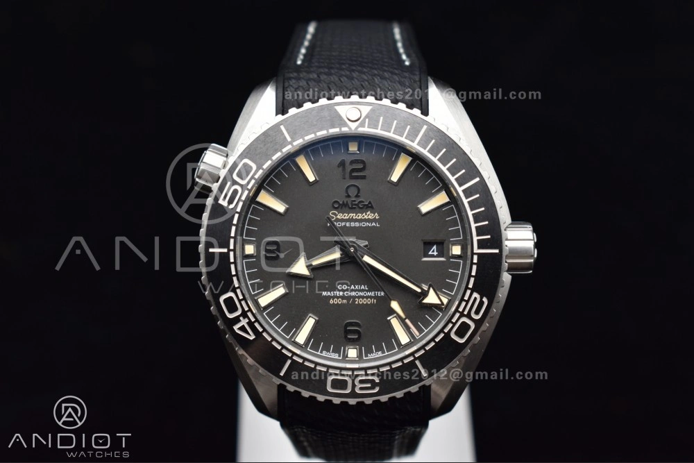 Planet Ocean 43.5mm SS VSF 1:1 Best Edition Gray Bezel Gray Dial on Black Rubber Strap A8900 Super Clone Unisex 38