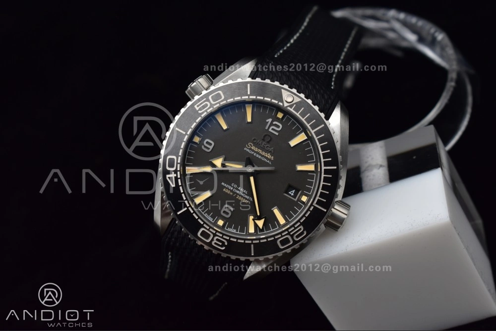 Planet Ocean 43.5mm SS VSF 1:1 Best Edition Gray Bezel Gray Dial on Black Rubber Strap A8900 Super Clone Unisex 38
